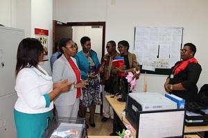 Beatriz Buchili visita Sub-PGR da Cidade de Maputo